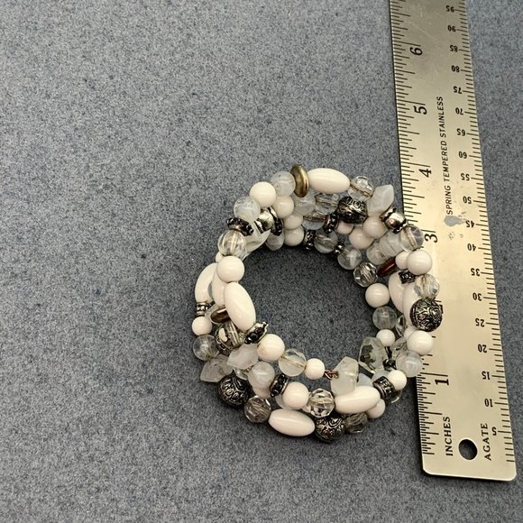 Memory Wire Wrap Bracelet White Silver As Is Frosty Translucent Marbled Heart - Picture 6 of 6